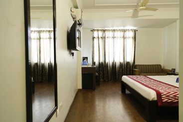 هتل Oyo Premium Jaipur Junction