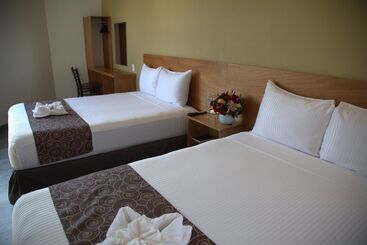 Am Hotel & Plaza