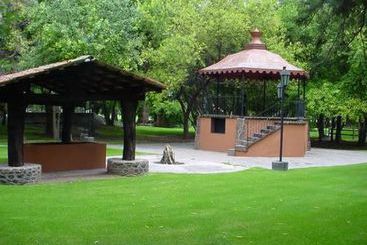 هتل Rancho El 7