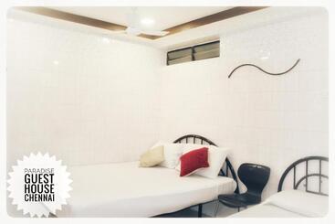 Pension Triplicane Paradise