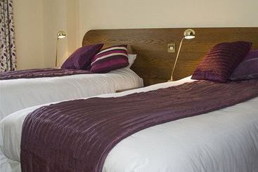 هتل Charlemont Arms