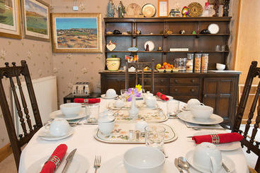 تختخواب و صبحانه Braeside House