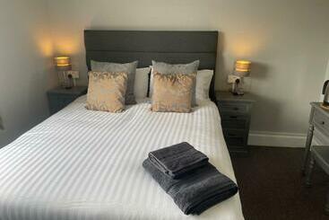 هتل The Nags Head York