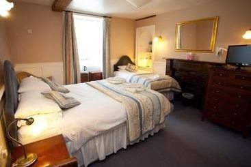 پانسیون The Witney Guest House