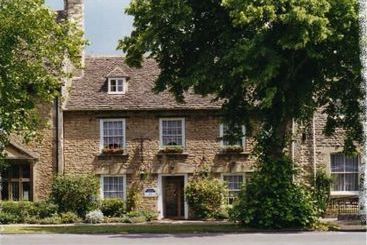 پانسیون The Witney Guest House