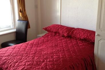 Ash Hotel B&b
