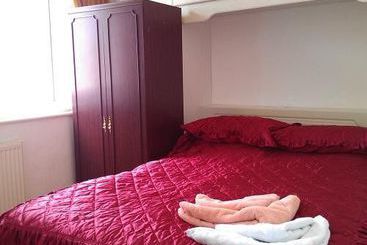 Ash Hotel B&b