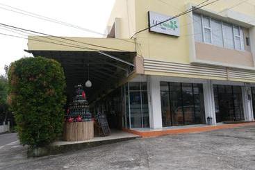 هتل Lux Melati
