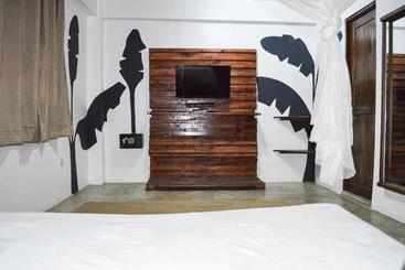 هتل Urban Cabana
