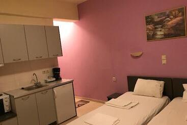 Nikas Rooms & Apartments