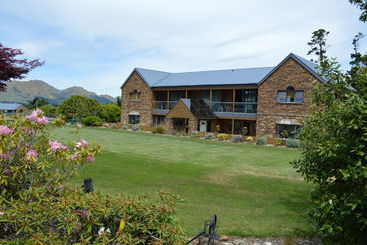 Amuri House Boutique Motel
