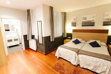 پانسیون Hostal San Sebastian Centro