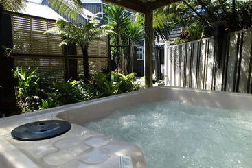 Southpacific Motel And Conference Centre
