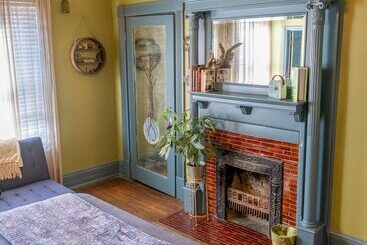 膳宿费 Birmingham Tree House