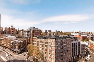 هتل آپارتمان Sydney Suites