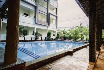 هتل Sihanoukville Plaza