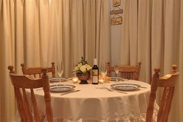 בית פרטי Charlie Bates Cottage