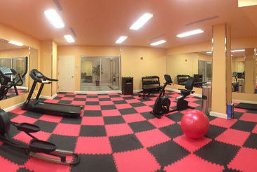 هتل Howard Johnson By Wyndham Long Island City
