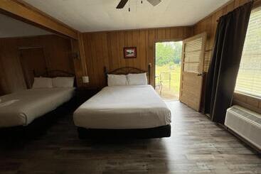 شقة فندقية Budget Friendly Queen Studio With Full Kitchen, Two Queen Beds And Sleeper Sofa By Redawning
