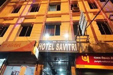 Отель Savitri