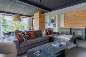 هتل Suites Del Lago Cipres