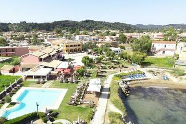 Отель Canal D  Amour By Estia