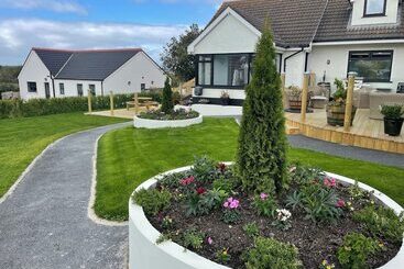 דירת נופש Beautiful 3 Bed House In Sunny Killough Down
