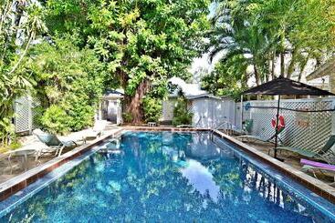 بيت ريفى Tranquility By Avantstay Close To Duval St W/ Bbq & Shared Pool