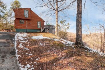 Сельский дом Fontana By Avantstay Gorgeous Mountain Cabin W/ Views, Hot Tub & Game Room!