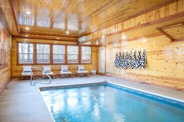קוטג'' Sycamore By Avantstay Spectacular Mountain Home W/ Indoor Pool, Hot Tub, Home Theatre & Fire Pit!