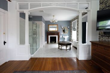 צימר Chart House Inn