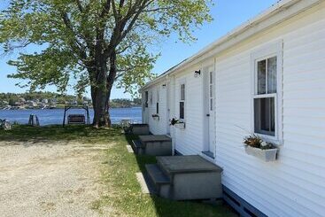 پانسیون Spinneys Guesthouse & Beach Cottages