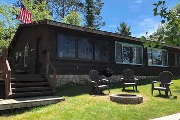 بيت ريفى Grand Pines Cabin Number 2
