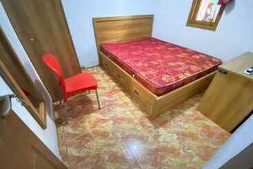 هتل Spot On 91343 Kartika Guest House Syariah