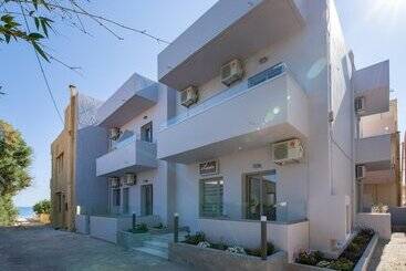 Linda Apartments