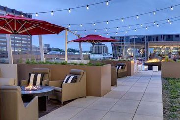 The Art Hotel Denver, Curio Collection By Hilton
