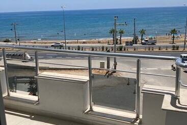 هتل آپارتمان Demir Apart Motel