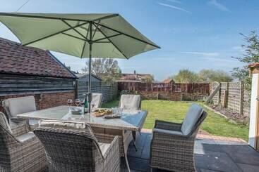 茅舍 Lovely South Facing Garden, Close To Beach, Aldeburgh