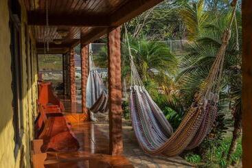 هتل El Nido Lodge