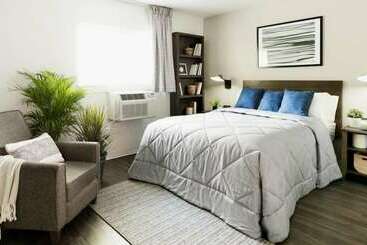 هتل Intown Suites Extended Stay Newport News Va   South