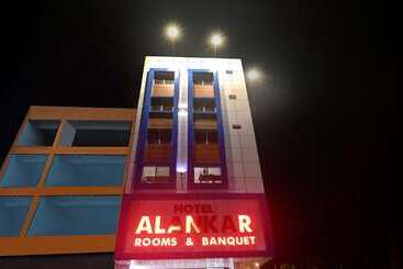 ペンション Treebo Alankar Hoshangabad Road