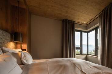 Отель Santre Dolomythic Home