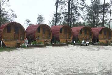 ホテル The Lawu Park Resort