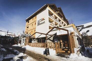 هتل Base Camp Lodge  Les 2 Alpes