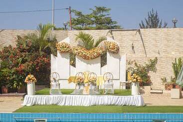 リゾートホテル La Joie Plazza