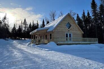 Сельский дом Back Lake Lodges Lazy Bear Cabin