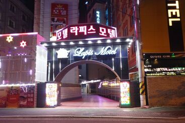 모텔 Sacheon Lapis