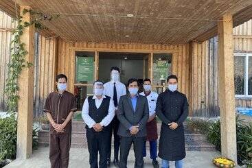 酒店 Le Roi Floating Huts & Eco Rooms