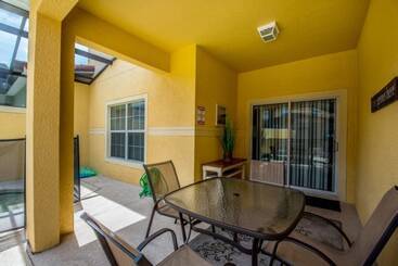Сельский дом Townhome In Champions Gate Resort 2827