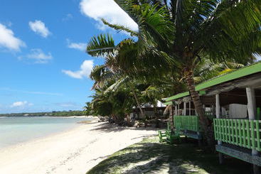 هتل Tailua Beach Fale
